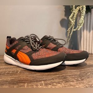 Gently Used Men’s Puma Sneakers